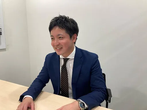 佐藤さん インタビュー風景