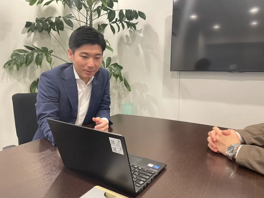 瀧川さん インタビュー風景