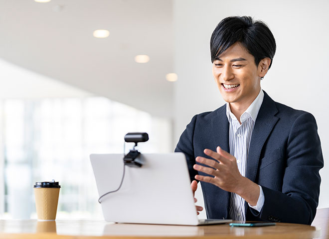 お客様との面談を実施